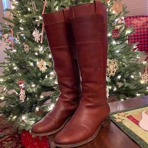 Frye Melissa tall riding boots color is Spice, size 8, in LOVED❤️ WELL condition